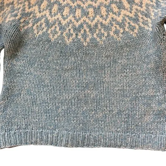 American Eagle Women’s Blue & White Fair Isle Handknit 100% Lambswool Sweater M - Picture 9 of 12